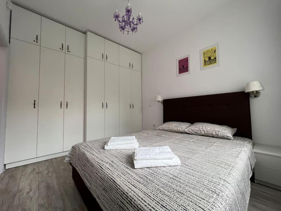 Appartement Lovely 1-bedroom With Patio